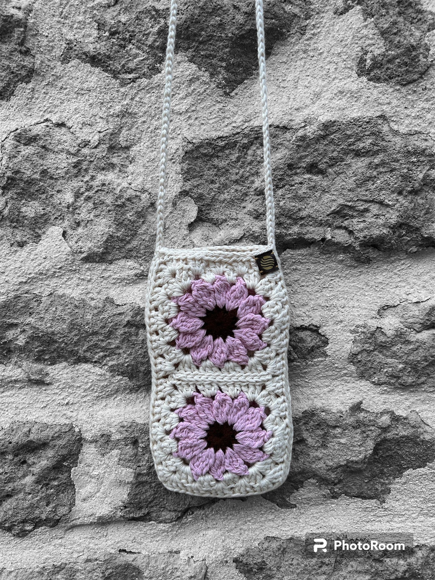 Pochette de téléphone "Camélia" rose