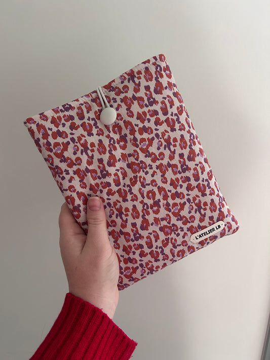 Pochette "Léo"